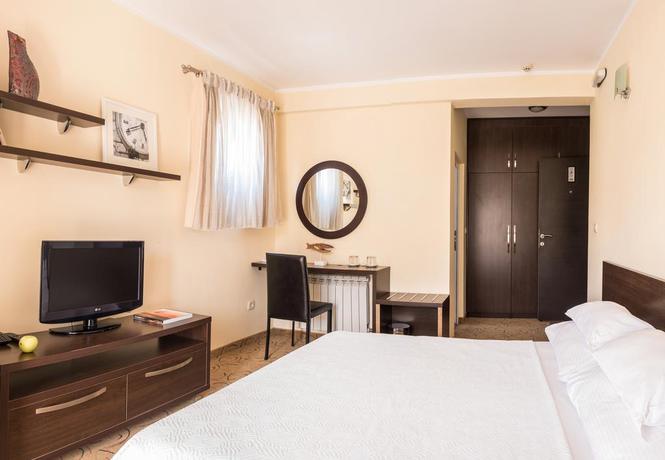 Imagen de la habitación del Hotel Odissey. Foto 9