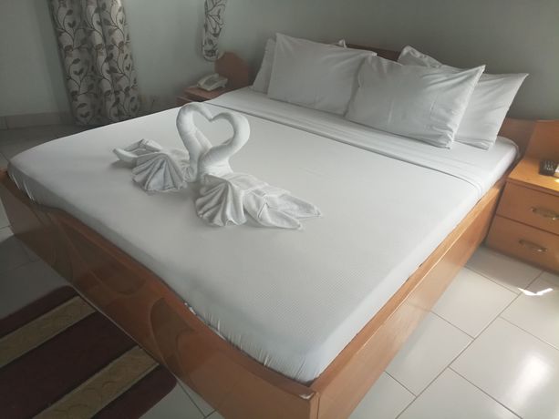 Imagen de la habitación del Hotel Odjidja Royal Palace. Foto 9