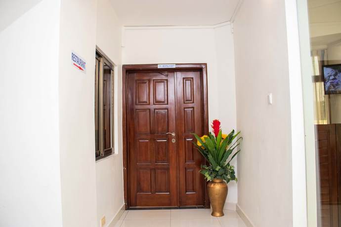 Imagen de los interiores del Hotel Odjidja Royal Palace. Foto 18