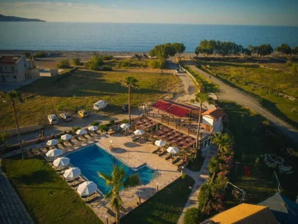 Imagen general del Hotel Odos Oneiron Tavronitis Bay. Foto 2