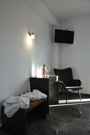Imagen de la habitación del Hotel Odos Oneiron Tavronitis Bay. Foto 15