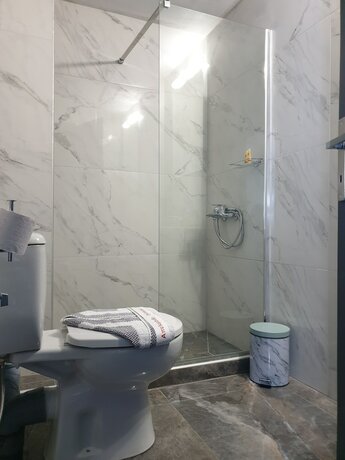 Imagen general del Hotel Odos Oneiron Tavronitis Bay. Foto 6