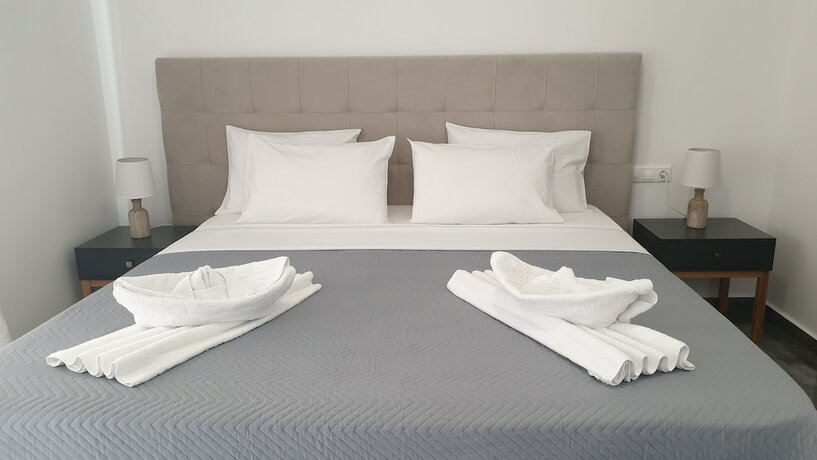 Imagen de la habitación del Hotel Odos Oneiron Tavronitis Bay. Foto 17
