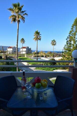 Imagen general del Hotel Odos Oneiron Tavronitis Bay. Foto 7