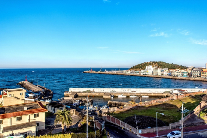 Imagen de los exteriores del Hotel Odri Inn Jeju. Foto 16