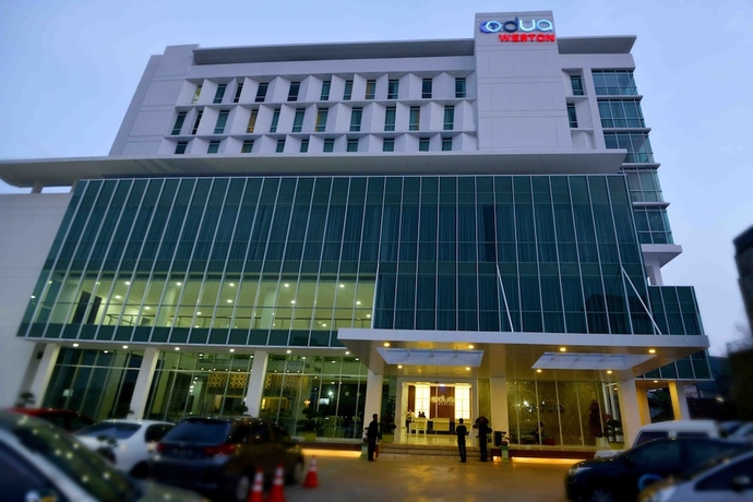 Imagen de la habitación del Hotel Odua Weston Jambi. Foto 16