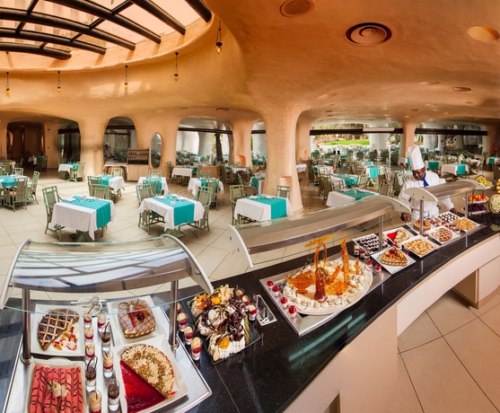 Imagen del bar/restaurante del Hotel Odyssée Resort and Thalasso. Foto 3