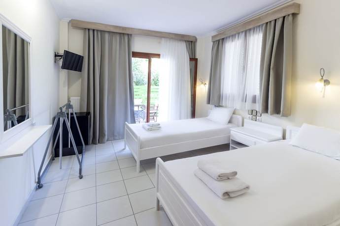 Imagen de la habitación del Hotel Odysseas, Polychrono. Foto 6