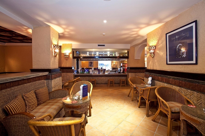 Imagen del bar/restaurante del Hotel Odyssee Park. Foto 6