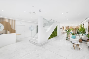 Imagen de los interiores del Hotel Odyssey Rooms. Foto 13