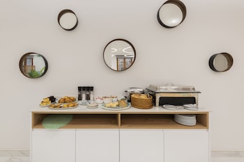 Imagen de los interiores del Hotel Odyssey Rooms. Foto 15
