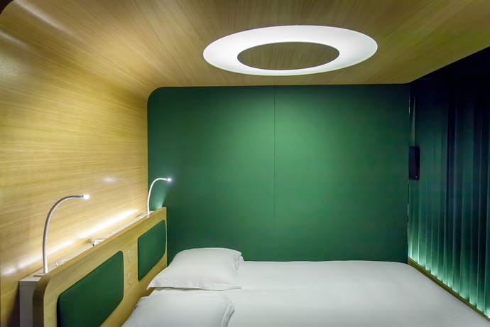 Imagen de la habitación del Hotel Odyssey by Elegancia. Foto 8