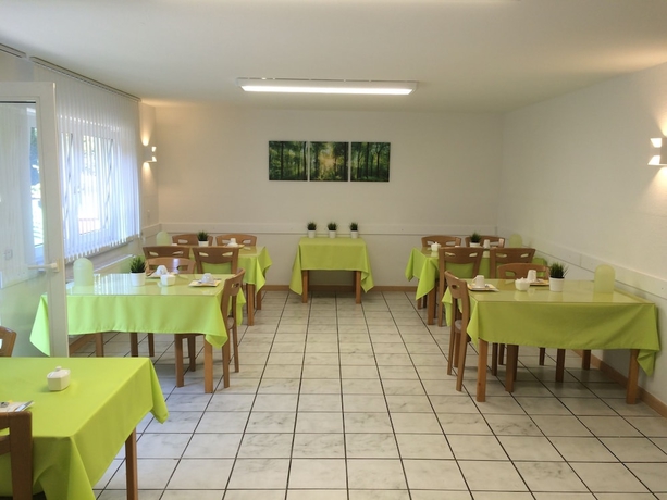 Imagen del bar/restaurante del Hotel Oelberg Budget - Bonn SÜd Königswinter. Foto 5