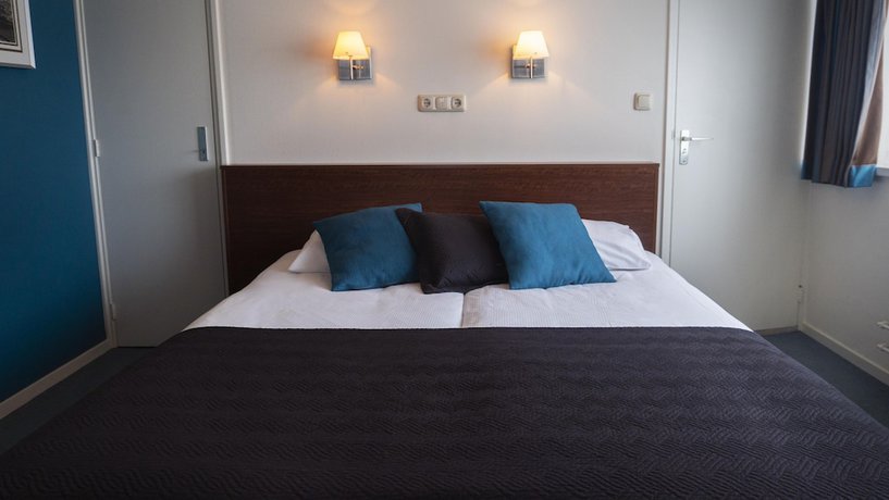 Imagen de la habitación del Hotel Oepkes. Foto 7