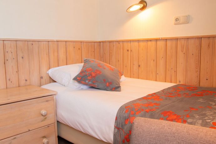 Imagen de la habitación del Hotel Oepkes. Foto 11