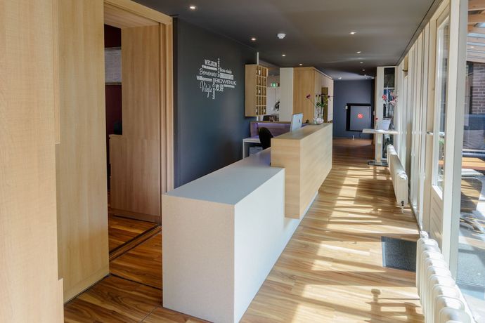 Imagen de los interiores del Hotel Oepkes. Foto 20