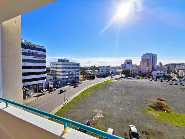 Imagen general del Hotel Off Course Seaview Apartment. Foto 7
