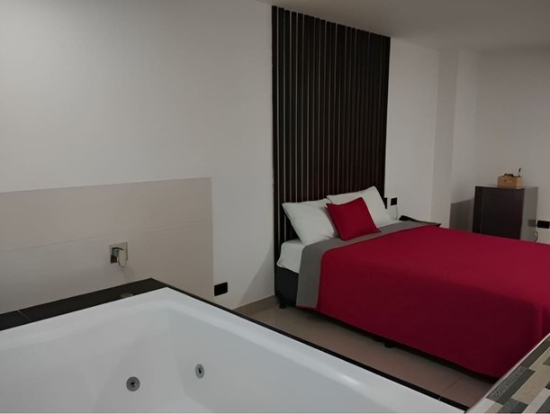 Imagen de la habitación del Hotel Ofix. Foto 11