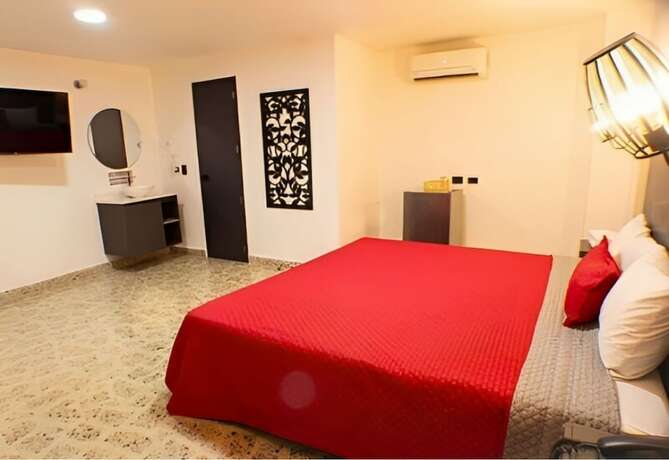 Imagen de la habitación del Hotel Ofix. Foto 13