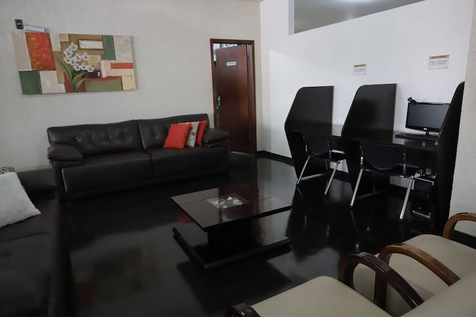 Imagen de los interiores del Hotel Oft Neve's. Foto 15