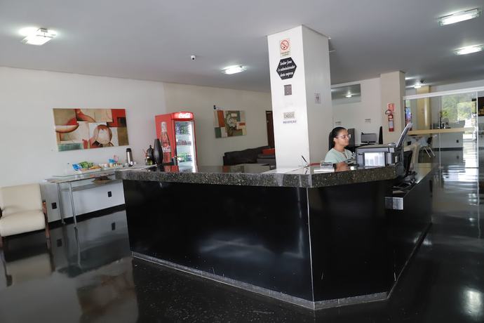 Imagen de los interiores del Hotel Oft Neve's. Foto 16