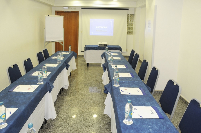 Imagen de los interiores del Hotel Oft San Conrado. Foto 12