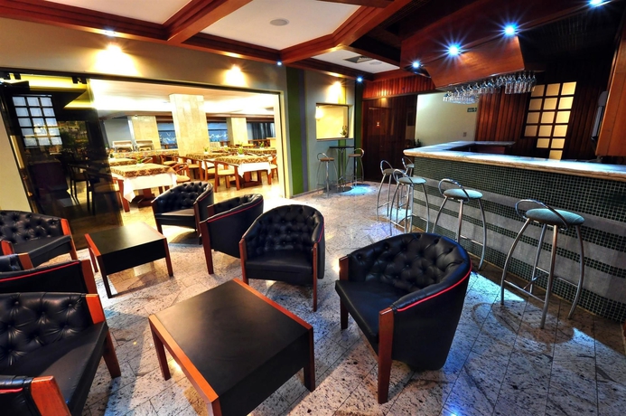 Imagen del bar/restaurante del Hotel Oft Tamandare Plaza. Foto 5