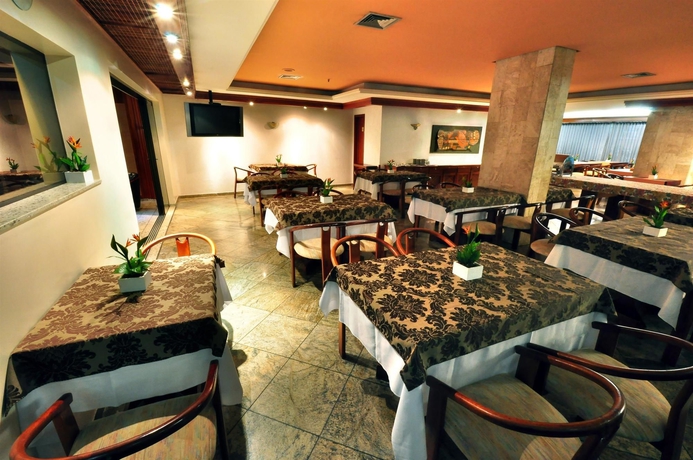Imagen del bar/restaurante del Hotel Oft Tamandare Plaza. Foto 6