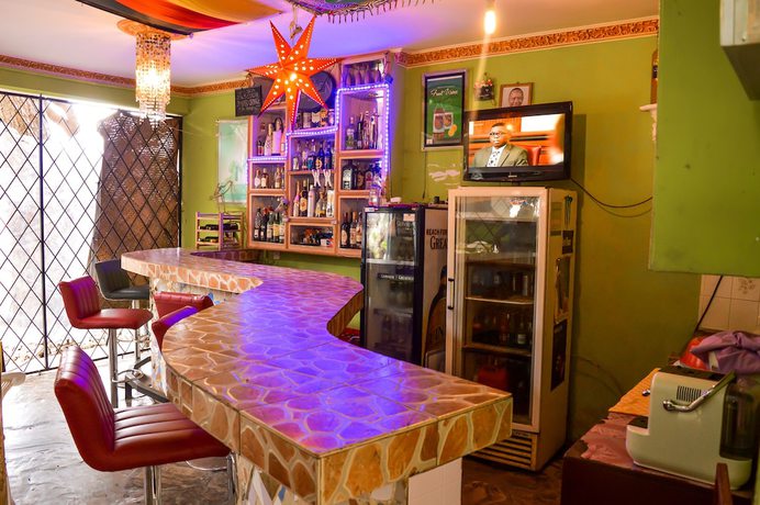 Imagen del bar/restaurante del Hotel Ogalis K Coast. Foto 7