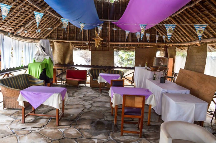 Imagen del bar/restaurante del Hotel Ogalis K Coast. Foto 8
