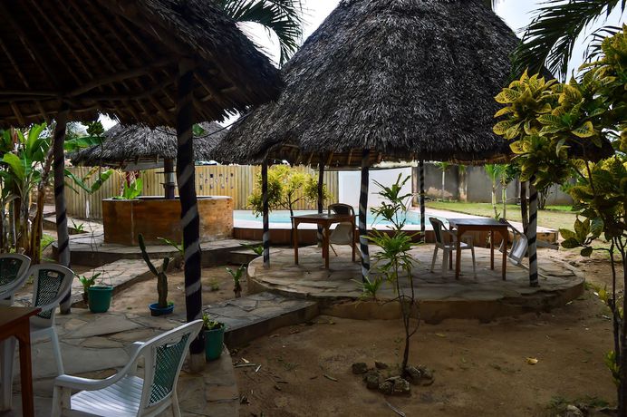 Imagen del bar/restaurante del Hotel Ogalis K Coast. Foto 10