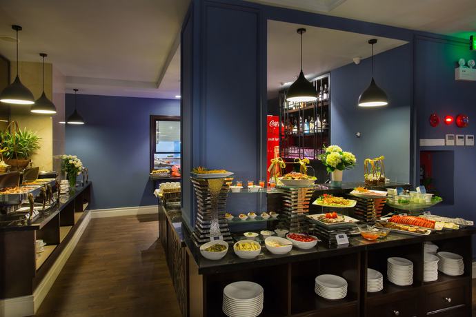 Imagen del bar/restaurante del Hotel O'gallery Premier and Spa. Foto 2