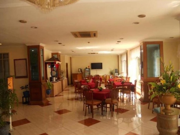 Imagen del bar/restaurante del Hotel Ogh Doni. Foto 2