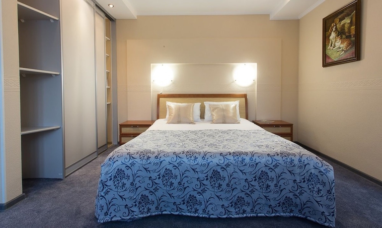 Imagen de la habitación del Hotel Ogni Eniseya. Foto 16