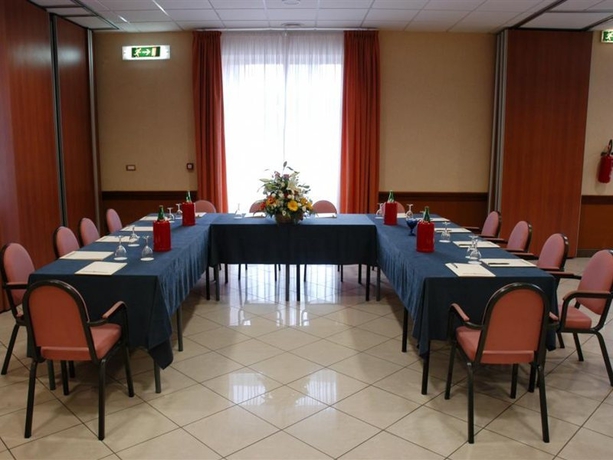 Imagen general del Hotel Ognina Catania. Foto 3