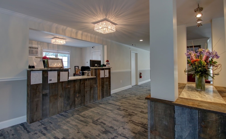 Imagen de los interiores del Hotel Ogunquit Tides Resort. Foto 16