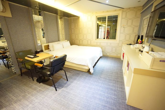 Imagen de la habitación del Hotel Oh Hotel. Foto 11