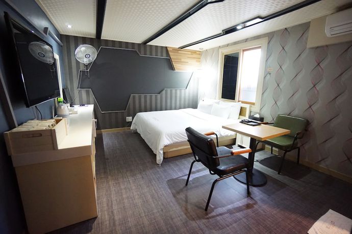 Imagen de la habitación del Hotel Oh Hotel. Foto 12