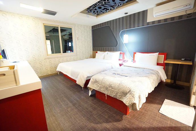 Imagen de la habitación del Hotel Oh Hotel. Foto 13