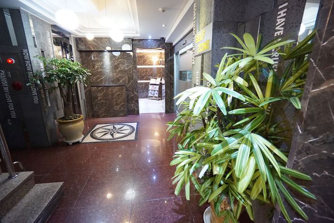 Imagen de los interiores del Hotel Oh Hotel. Foto 19
