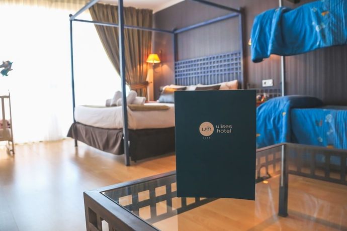 Imagen de la habitación del Hotel Oh Nice Ulises Ceuta. Foto 5