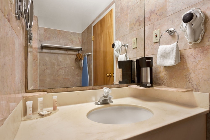 Imagen de la habitación del Hotel Oh St Joseph Resort. Foto 13