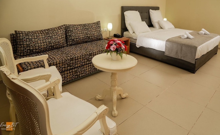 Imagen de la habitación del Hotel Ohalo Manor. Foto 8