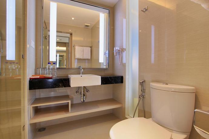 Imagen de la habitación del Hotel Ohana Kuta. Foto 4