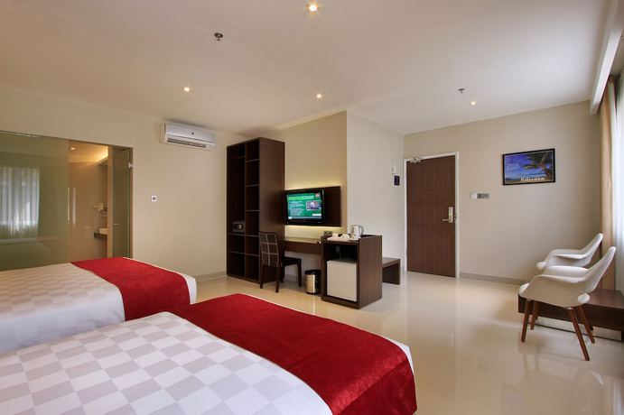 Imagen de la habitación del Hotel Ohana Kuta. Foto 8