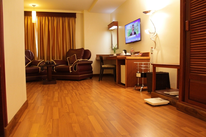 Imagen de la habitación del Hotel Ohana Phnom Penh Palace. Foto 8