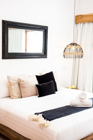 Imagen de la habitación del Hotel Ohana's Beachfront Resort and Beach Club. Foto 17