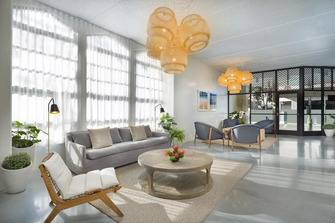 Imagen de los interiores del Hotel Ohia Waikiki Studio Suites. Foto 11