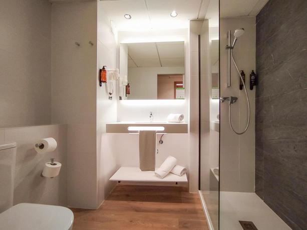 Imagen de la habitación del Hotel Ohtels Belvedere. Foto 9