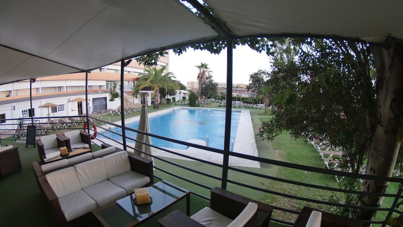 Imagen de la piscina del Hotel Ohtels Carabela Beach & Golf. Foto 10